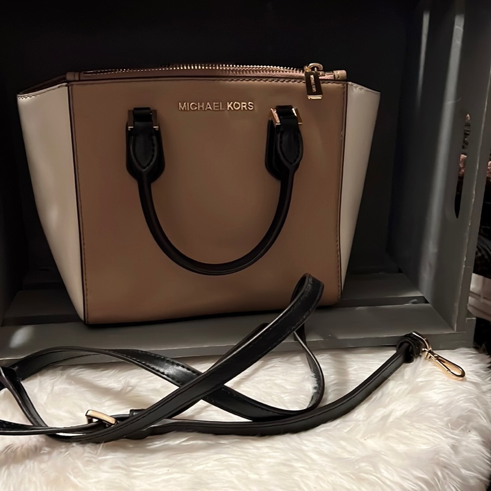 MICHAEL KORS Carolyn Small Handbag